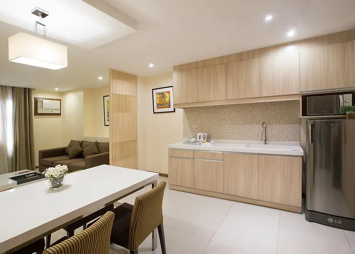 Royal One-Bedroom Tower Suite
